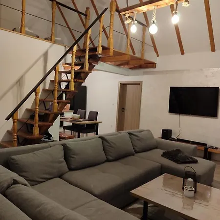 Anthelija Zaovine Ferienhaus